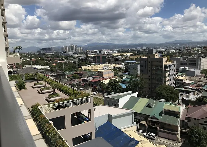 Cozy Urban Living With Amenities - Kapitolyo Pasig Apartahotel