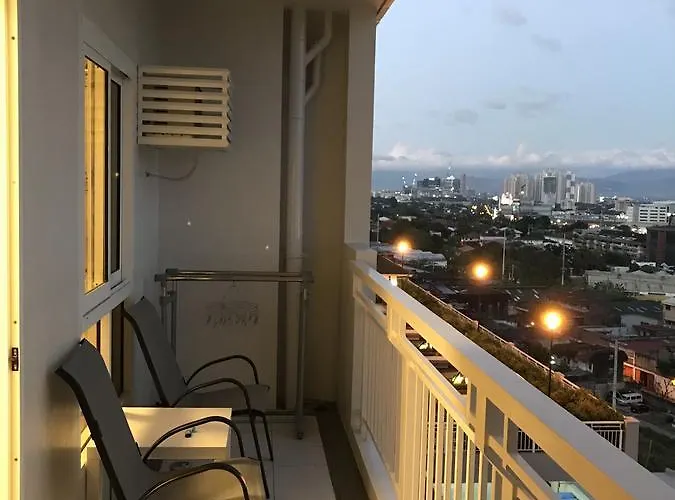 Apartahotel Cozy Urban Living With Amenities - Kapitolyo Pasig Manila
