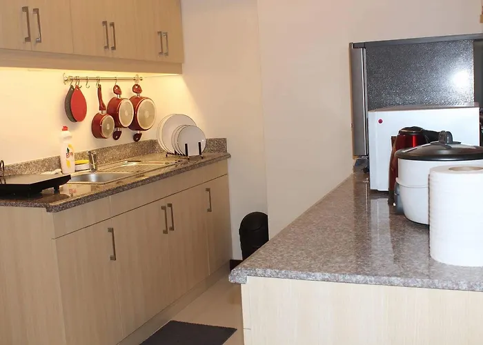 Cozy Urban Living With Amenities - Kapitolyo Pasig Apartahotel *