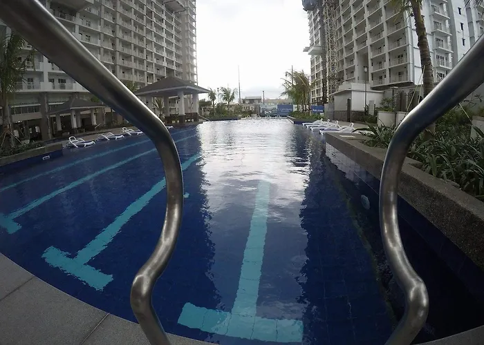 Cozy Urban Living With Amenities - Kapitolyo Pasig Apartahotel